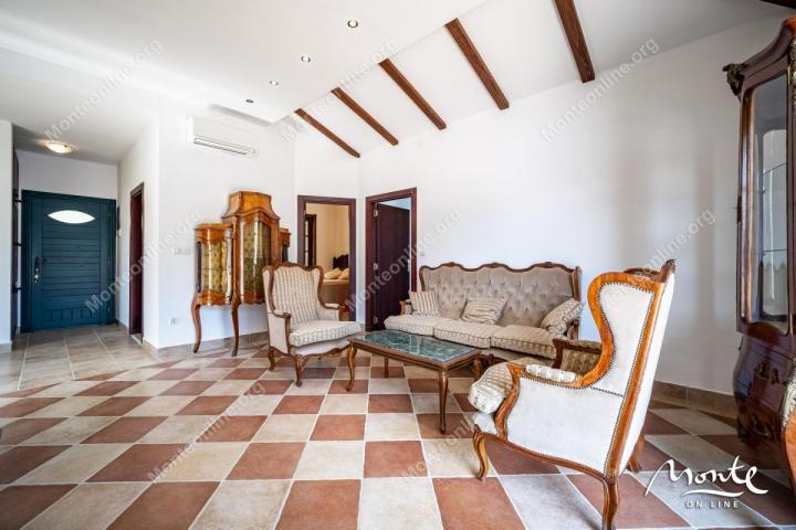 Apartman Venecija u prekrasnom kompleksu Boka Gardens, Kostanjica