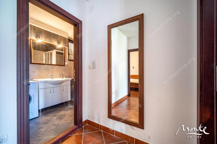 Život na obali - Apartman Sicilija u Boka Gardensu s terasom i pogledom na more