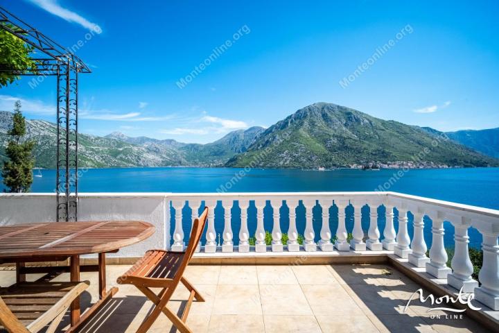 Apartman Venecija u prekrasnom kompleksu Boka Gardens, Kostanjica