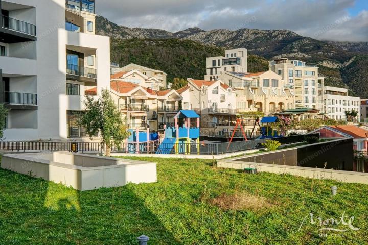 Jednosoban stan u modernom kompleksu sa bazenom, Bečići
