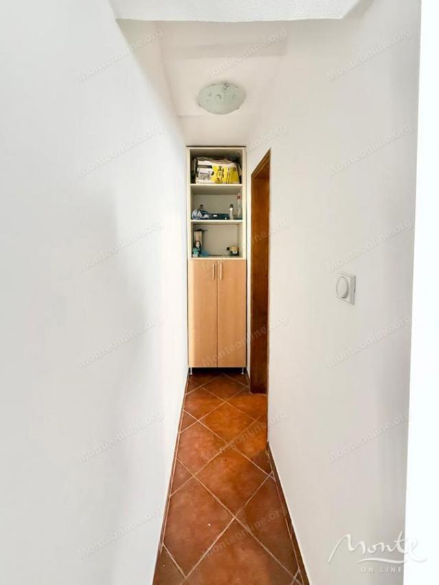 Dva apartmana 50 metara od mora u Muu, Kotor