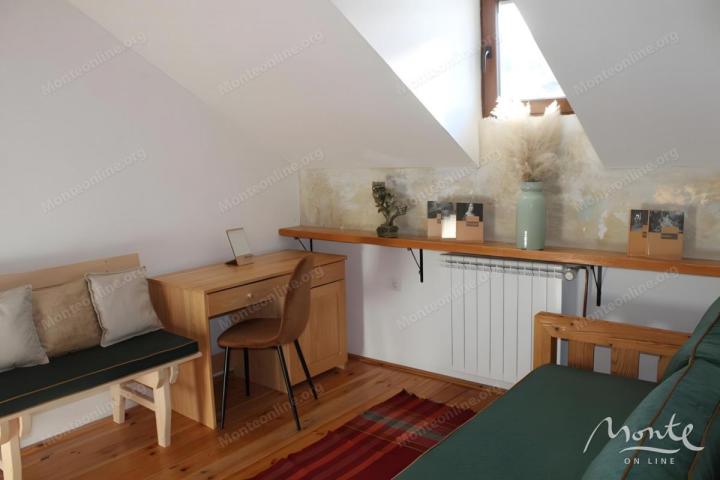 Funkcionalni mini-hotel sa 6 apartmana u blizini Kolašina