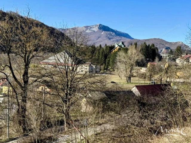 Plac u slikovitom dijelu Kolašina, 5 minuta hoda od centra grada
