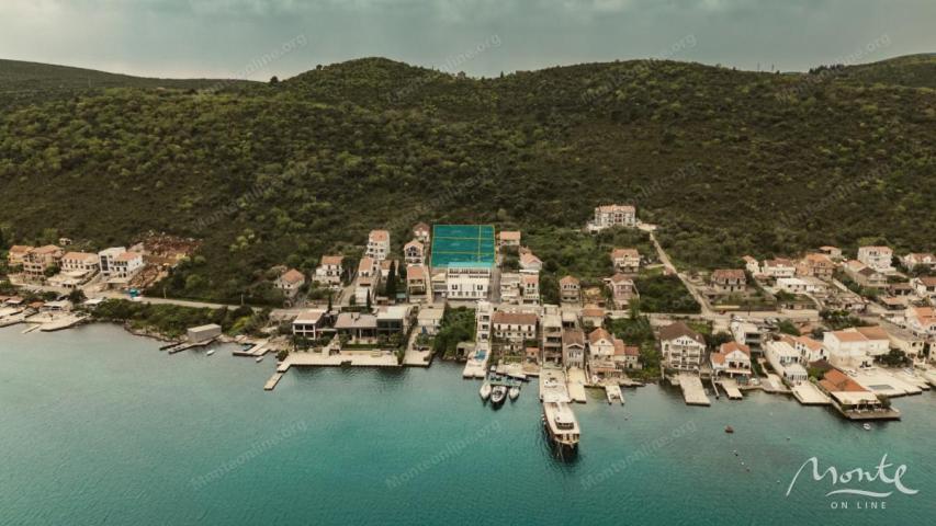 Investicijsko zemljište za izgradnju vila u Đurasevićima, Tivat