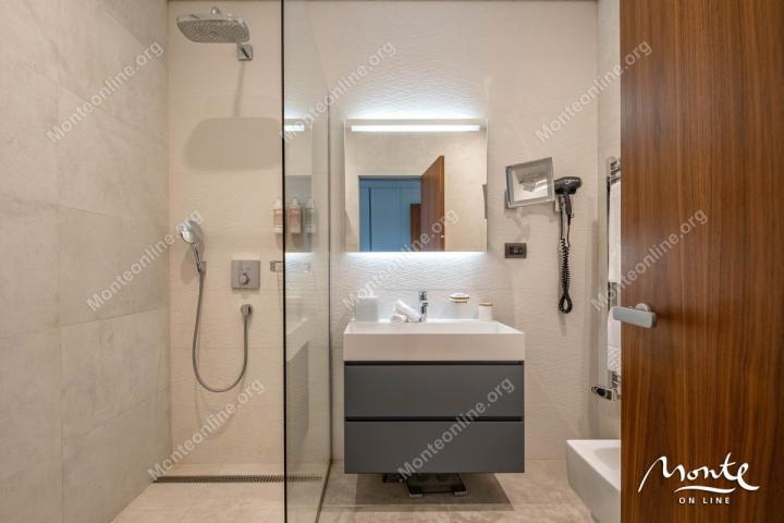 Studio apartman u prestižnom kompleksu Nikki Beach Montenegro s pogledom na Bokokotorski zaljev