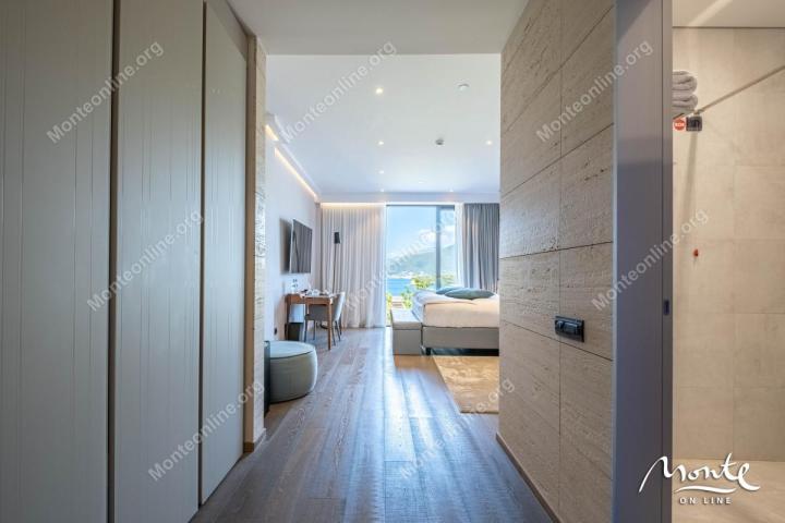 Studio apartman u prestižnom kompleksu Nikki Beach Montenegro s pogledom na Bokokotorski zaljev