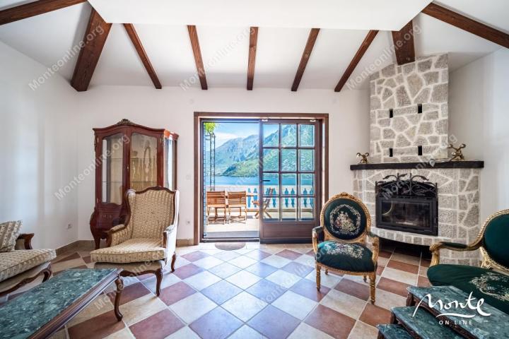 Apartman Venecija u prekrasnom kompleksu Boka Gardens, Kostanjica