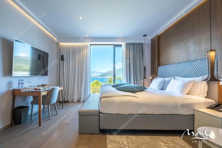 Studio apartman u prestižnom kompleksu Nikki Beach Montenegro s pogledom na Bokokotorski zaljev