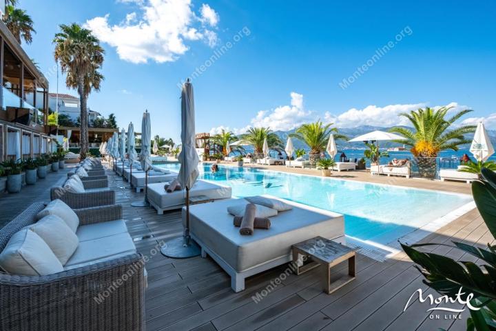 Luksuzni penthouse u Nikki Beachu u Crnoj Gori