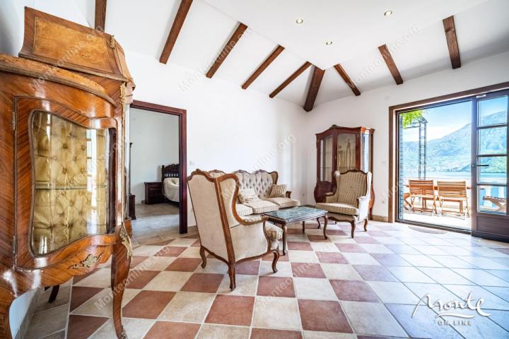 Apartman Venecija u prekrasnom kompleksu Boka Gardens, Kostanjica