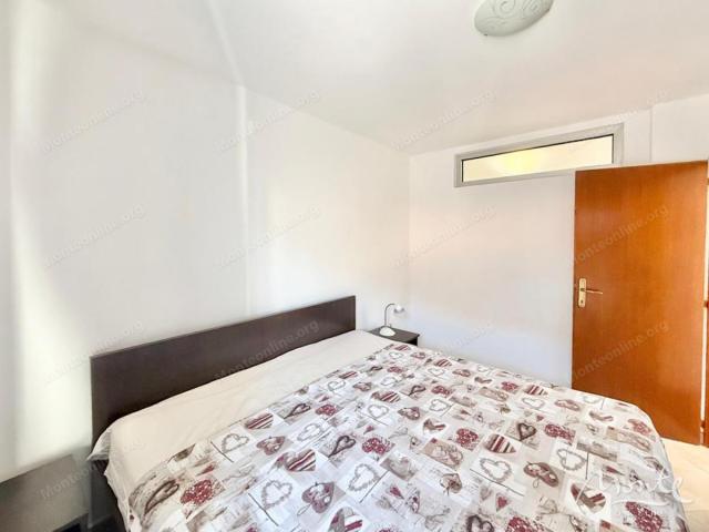 Dva apartmana 50 metara od mora u Muu, Kotor