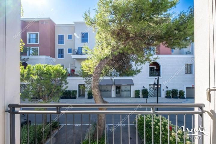 Elegantni apartman sa jednom spavaćom sobom u srcu Luštica Bay Centrale