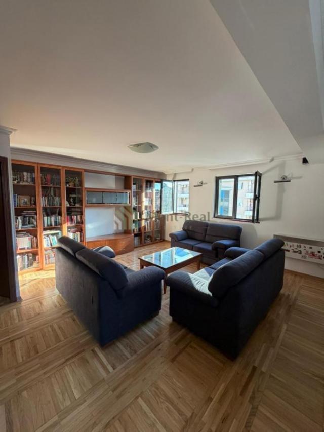 Prodaje se prostran duplex stan – Dubovica, Budva S292BD