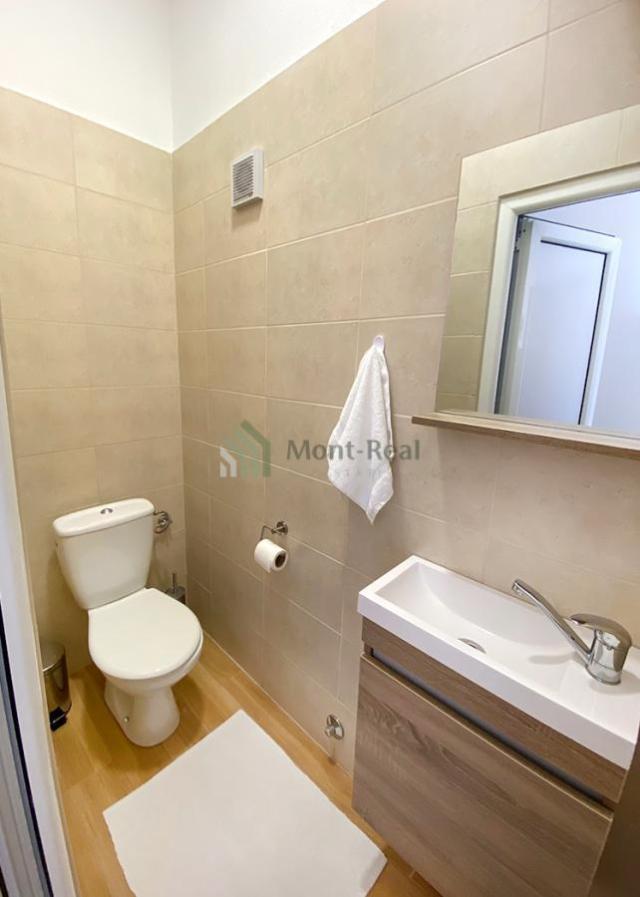 Izdaje se trosoban penthaus, Petrovac IS254BD