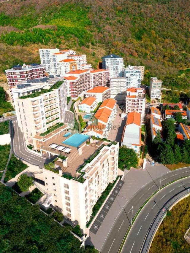 Novogradnja u blizini plaže – dvosoban stan sa pogledom na more, Bečići, Budva