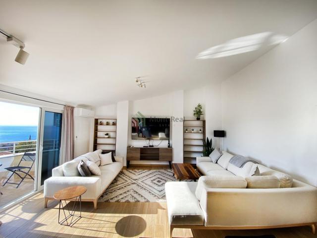 Izdaje se trosoban penthaus, Petrovac IS254BD