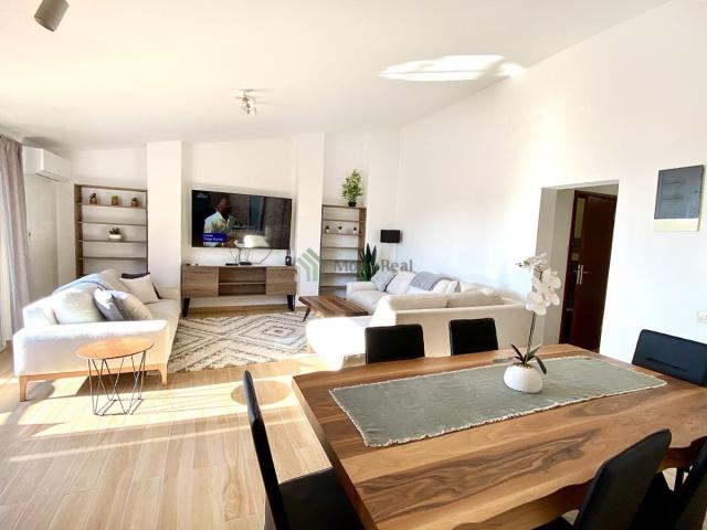Izdaje se trosoban penthaus, Petrovac IS254BD