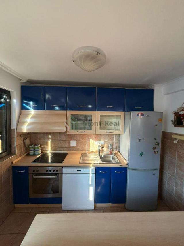 Prodaje se prostran duplex stan – Dubovica, Budva S292BD