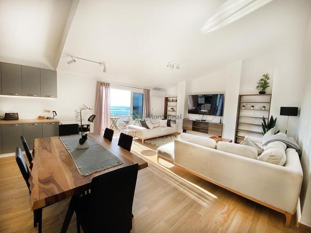 Izdaje se trosoban penthaus, Petrovac IS254BD