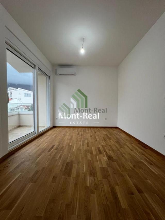 Dvosoban stan u novogradnji, 200 m od mora – Bečići