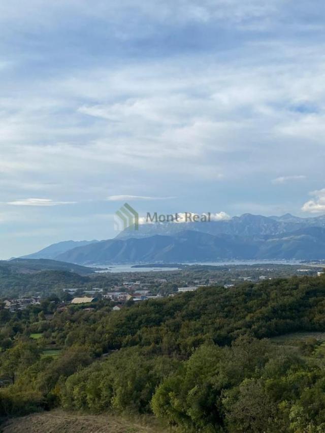 Na prodaju urbanizovan plac 506 m², Radanovići P017KO