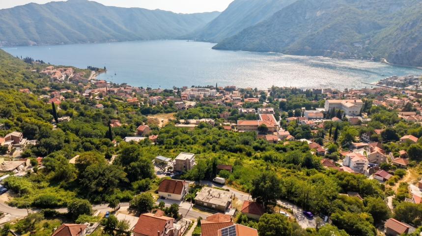Investiciona prilika: Građevinsko zemljište 13.000 m² sa dozvolom, Risan – Boka Kotorska