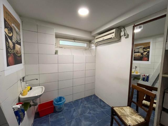 Poslovni prostor 15m2 u centru Podgorice