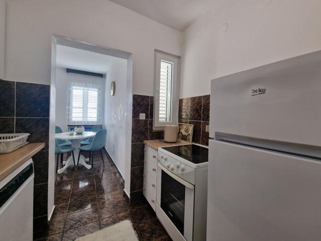 Namesten dvosoban stan, povrsine 56m2 u Becicima