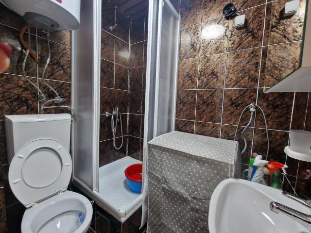 Namesten dvosoban stan, povrsine 56m2 u Becicima