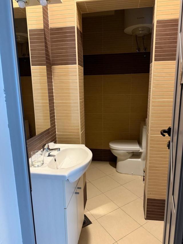 Moderan poslovni prostor 151m² na atraktivnoj lokaciji u Bečićima, kod hotela Splendid (NA DUŽI PERI