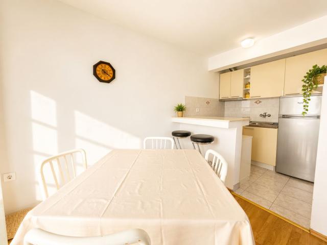 Prodaja modernog jednosobnog stana 44 m² u Budvi, Bulevar – odlična lokacija blizu mora