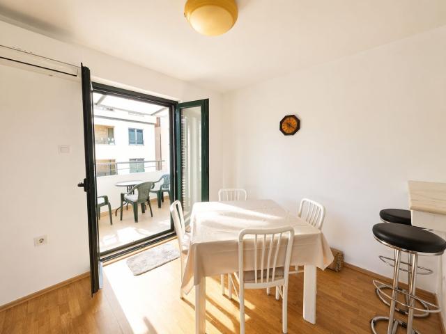 Prodaja modernog jednosobnog stana 44 m² u Budvi, Bulevar – odlična lokacija blizu mora