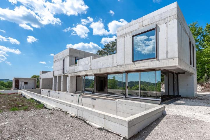 Središnja Istra, Sovinjak, fantastična kuća u izgradnji