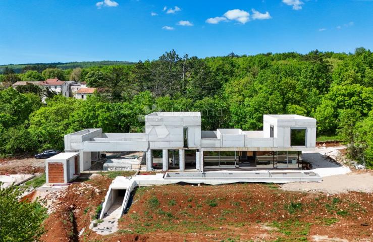 Središnja Istra, Sovinjak, fantastična kuća u izgradnji