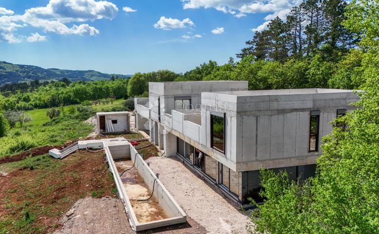 Središnja Istra, Sovinjak, fantastična kuća u izgradnji