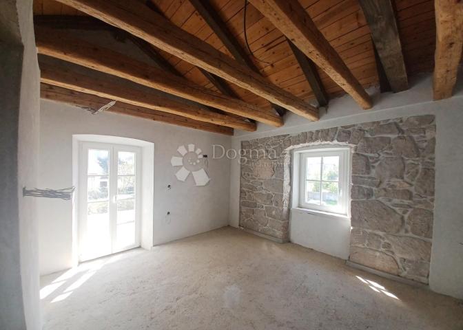 Sunčana kamena oaza mira – Otok Krk