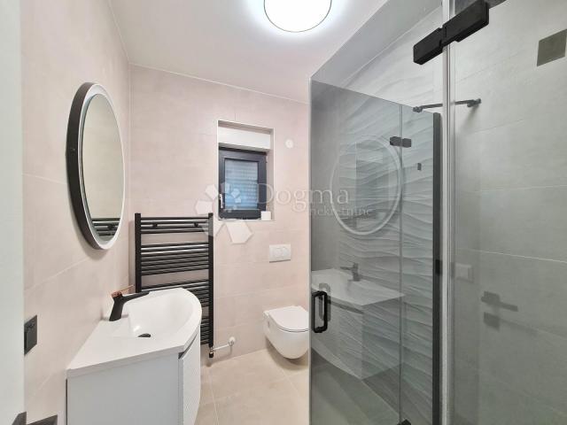 Haus Barić Draga, Karlobag, 300m2