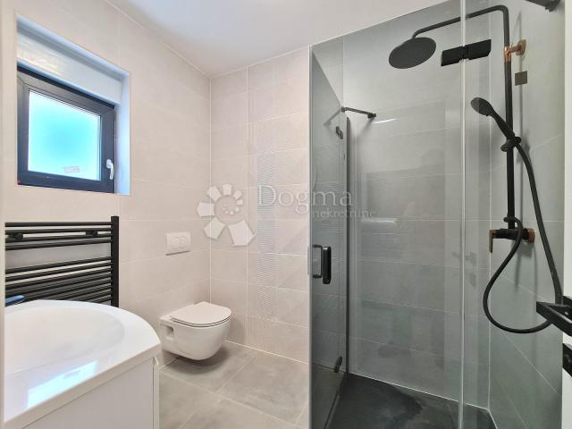 Haus Barić Draga, Karlobag, 300m2
