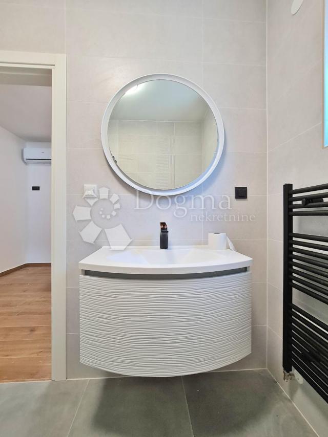 Haus Barić Draga, Karlobag, 300m2