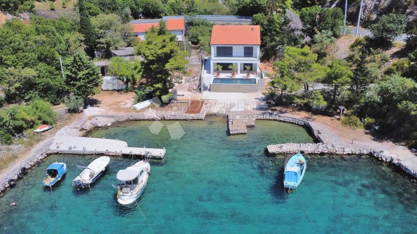 Haus Barić Draga, Karlobag, 300m2