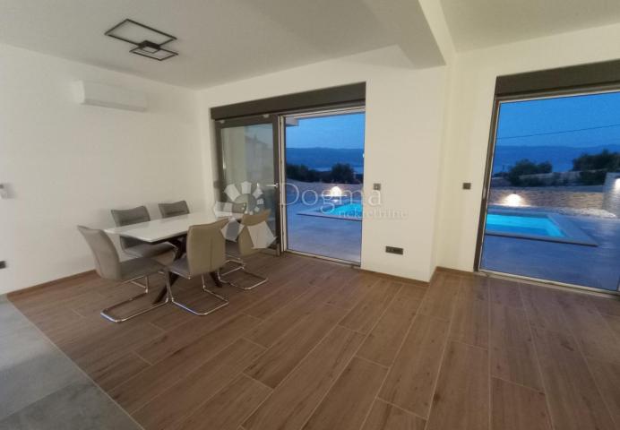 Otok Krk - Risika - prekrasna novogradnja, kompletno namještena sa bazenom  !