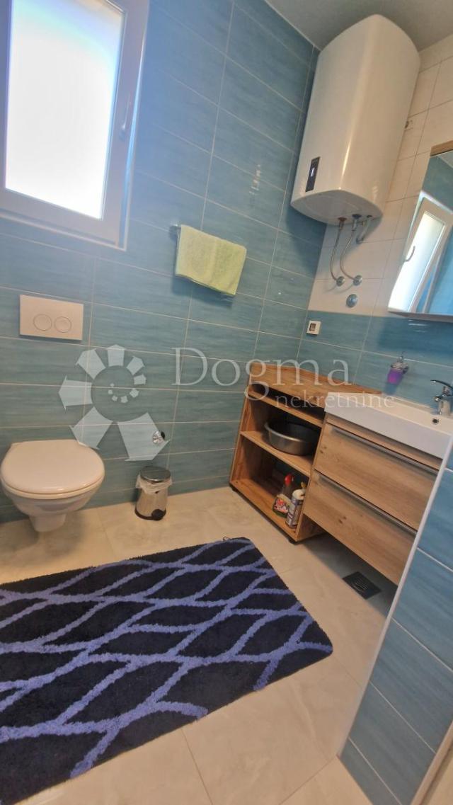 NOVOGRADNJA SA 6 STAMBENIH JEDINICA