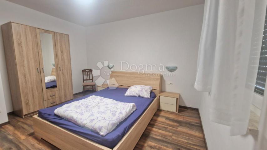 NOVOGRADNJA SA 6 STAMBENIH JEDINICA