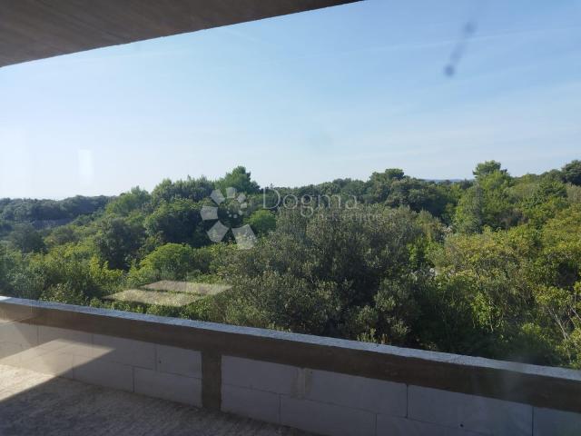 KRK - NOVOGRADNJA - 4 LUKSUZNA APARTMANA