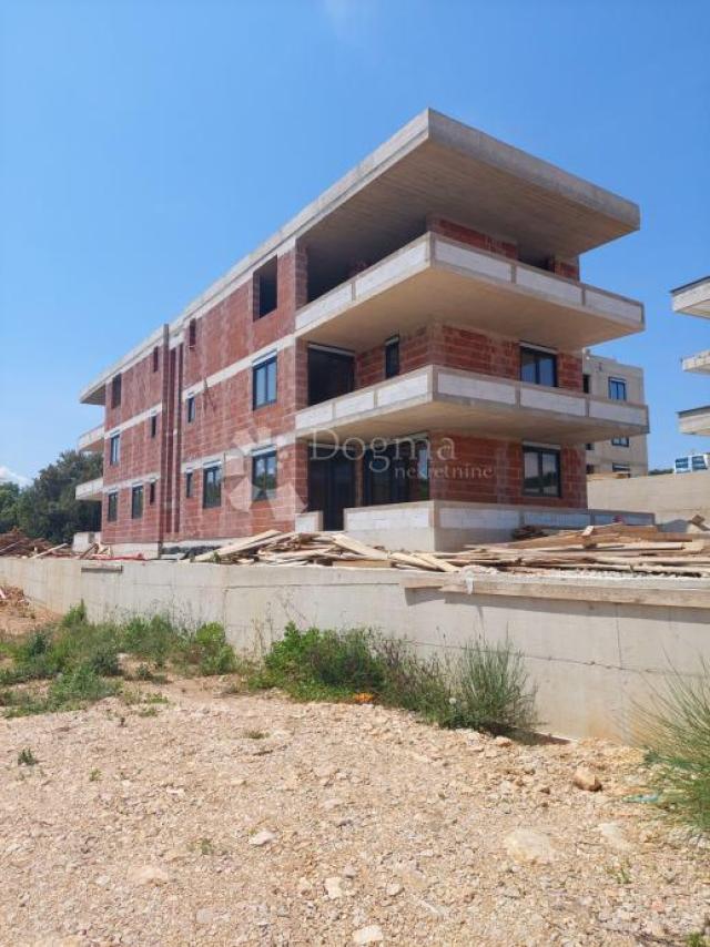 KRK - NOVOGRADNJA - 4 LUKSUZNA APARTMANA