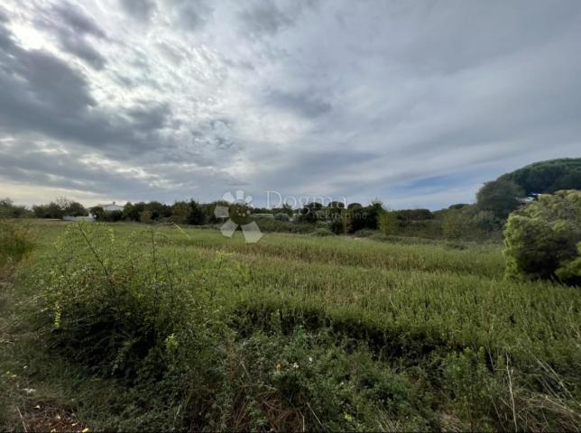 Land Valbandon, Fažana, 2.052m2