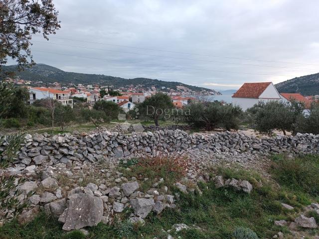Land Vinišće, Marina, 1.123m2