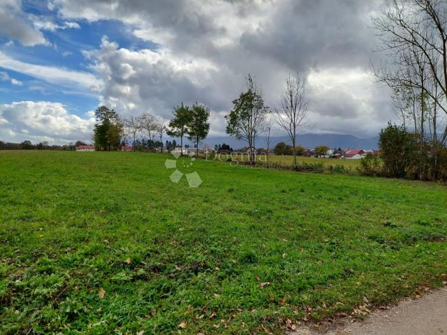 Land Centar, Gospić, 7.624m2