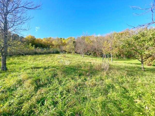 Podsljemenska zona, zemljište sa idejnim projektom, 1012m2