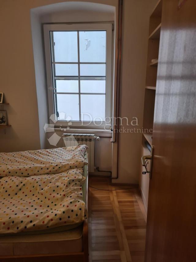ŠIBENIK CENTAR - kamena kuća blizu rive
